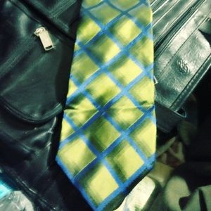 THE DESANTIS COLLECTION SILK TIE.🌴